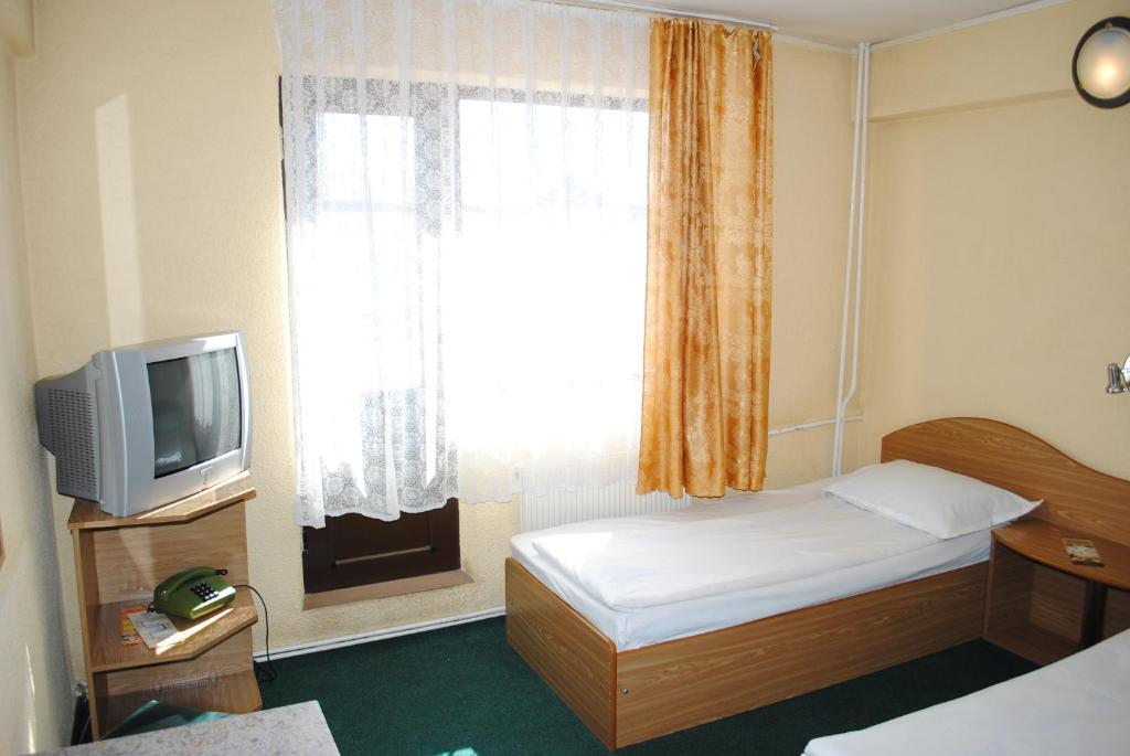 Hotel West Шкея Номер фото